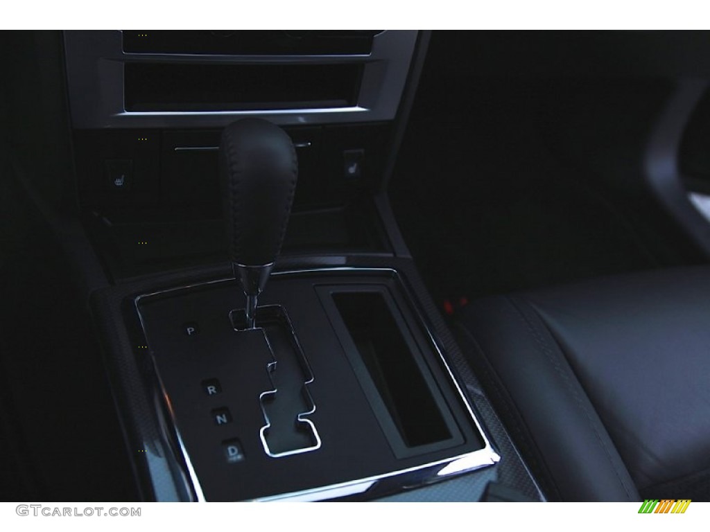 2009 300 C SRT8 - Brilliant Black / Dark Slate Gray photo #8