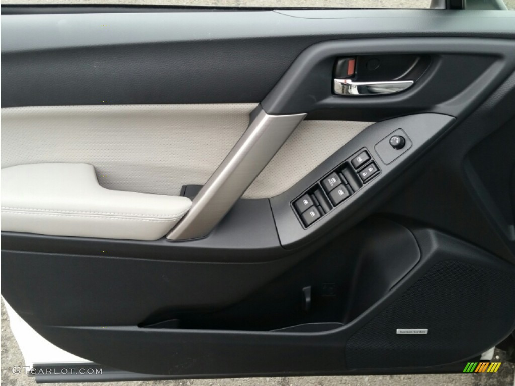 2015 Subaru Forester 2.5i Limited Gray Door Panel Photo #101130106