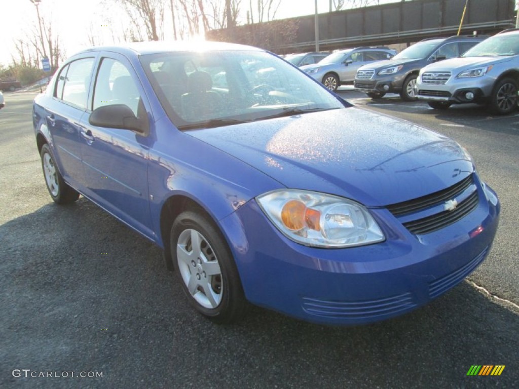 2008 Cobalt LS Sedan - Blue Flash Metallic / Gray photo #4