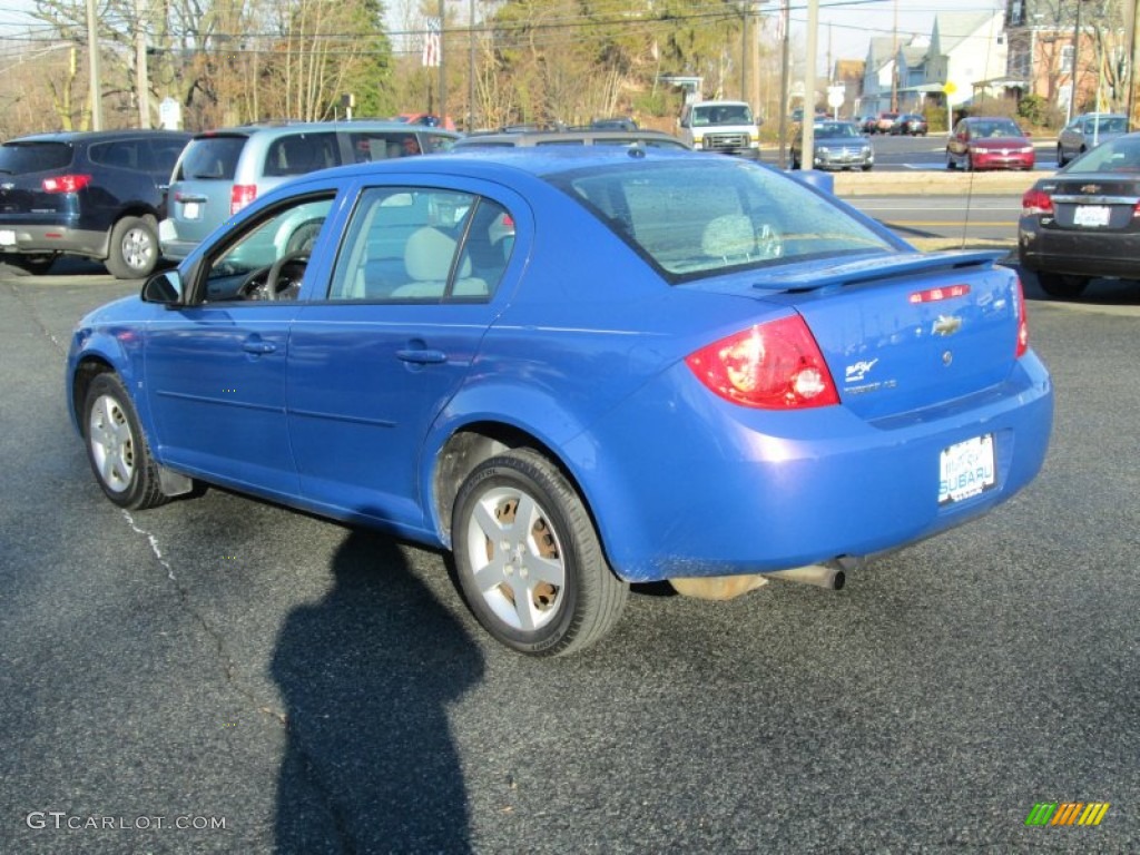 2008 Cobalt LS Sedan - Blue Flash Metallic / Gray photo #8