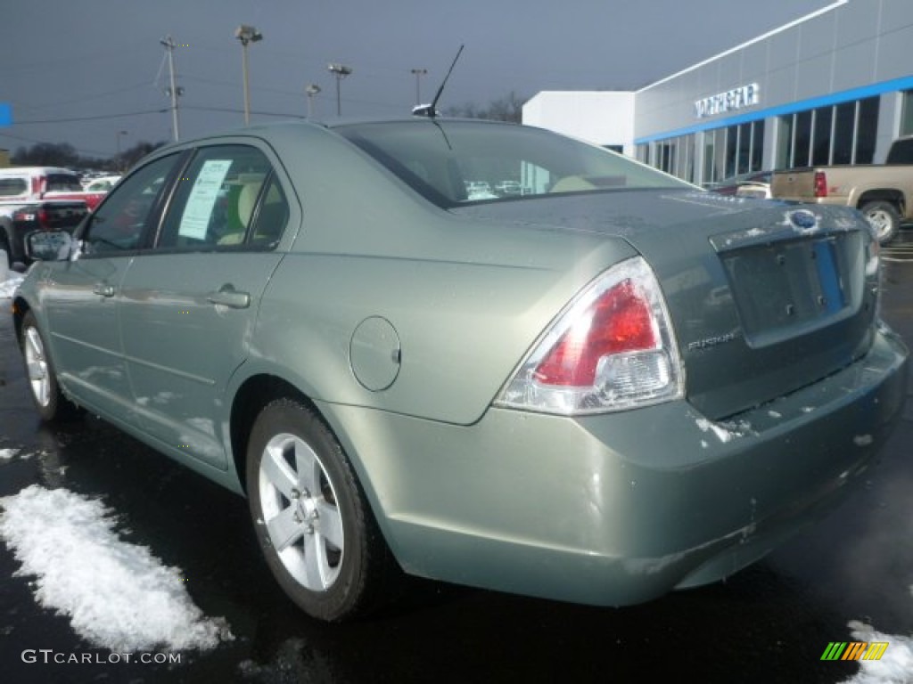 2008 Fusion SE - Moss Green Metallic / Camel photo #3