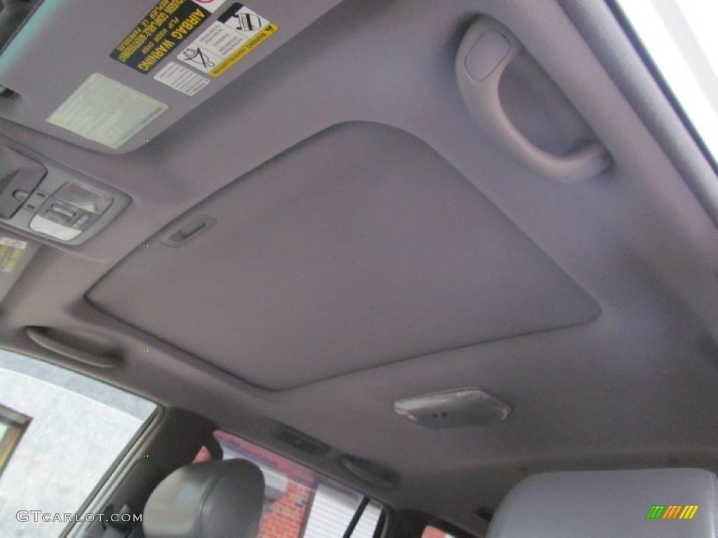 2004 GX 470 - Silver Pine Metallic / Dark Gray photo #50