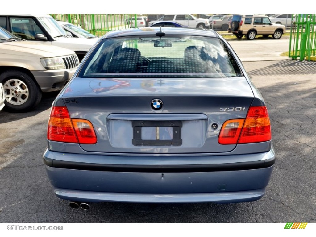 2004 3 Series 330i Sedan - Steel Blue Metallic / Black photo #2