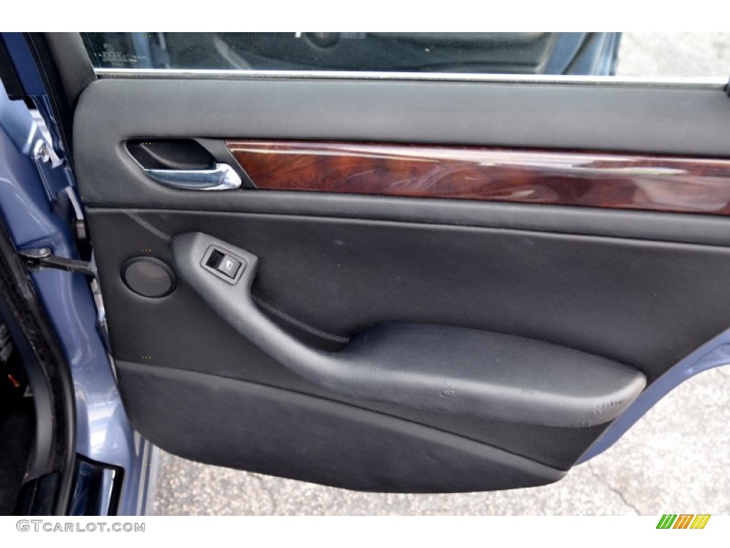 2004 BMW 3 Series 330i Sedan Door Panel Photos