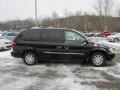 2007 Brilliant Black Crystal Pearl Chrysler Town & Country Touring  photo #9