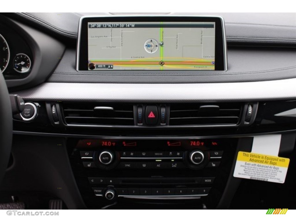 2015 BMW X6 xDrive35i Navigation Photos