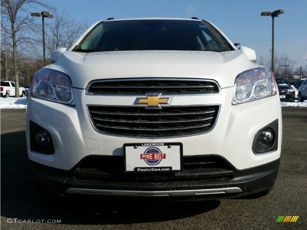 2015 Trax LTZ AWD - White Pearl Tricoat / Jet Black photo #2