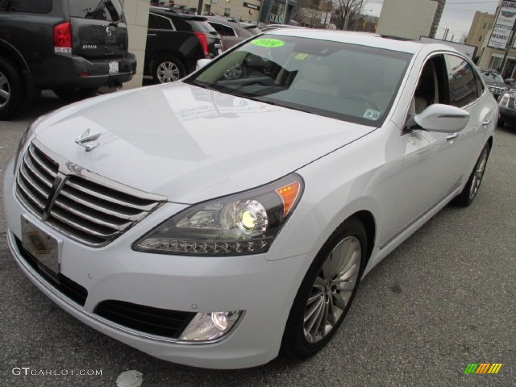 2014 Equus Signature - Casablanca White / Ivory photo #2