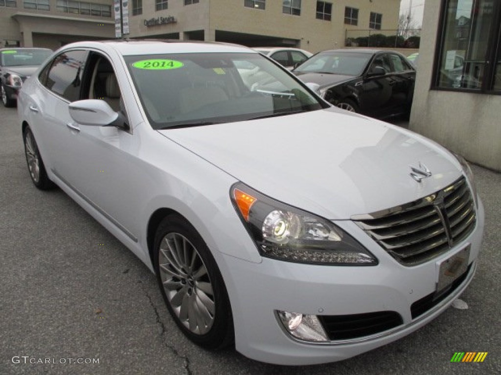 2014 Equus Signature - Casablanca White / Ivory photo #8