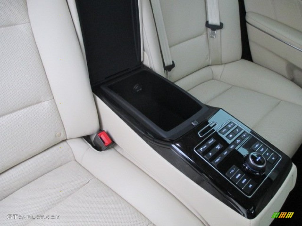 2014 Equus Signature - Casablanca White / Ivory photo #21