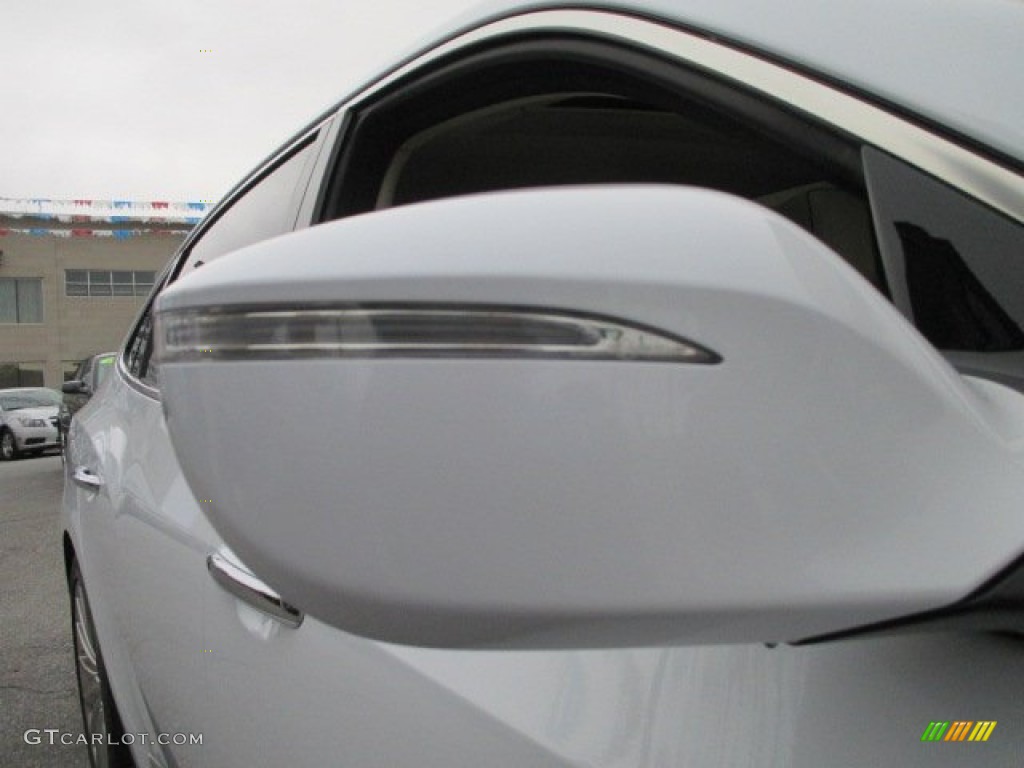 2014 Equus Signature - Casablanca White / Ivory photo #36