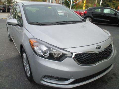 2015 Kia Forte5 EX Data, Info and Specs