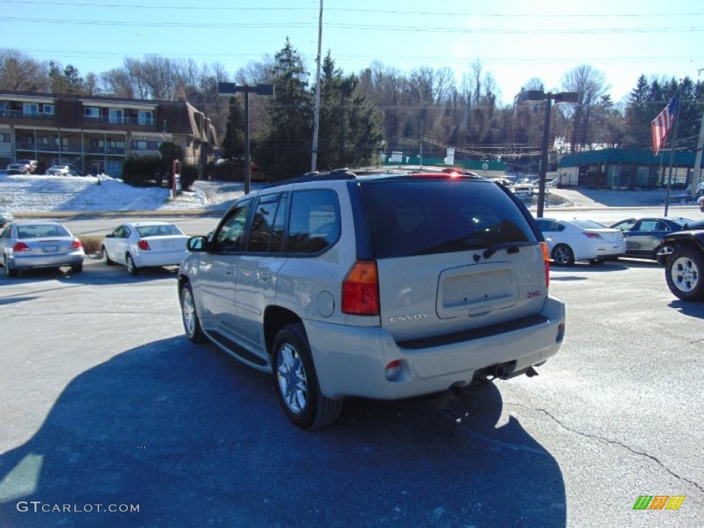2009 Envoy Denali 4x4 - Sand Beige Metallic / Ebony photo #5