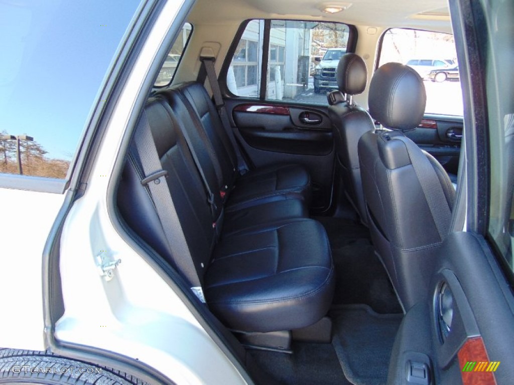2009 Envoy Denali 4x4 - Sand Beige Metallic / Ebony photo #21