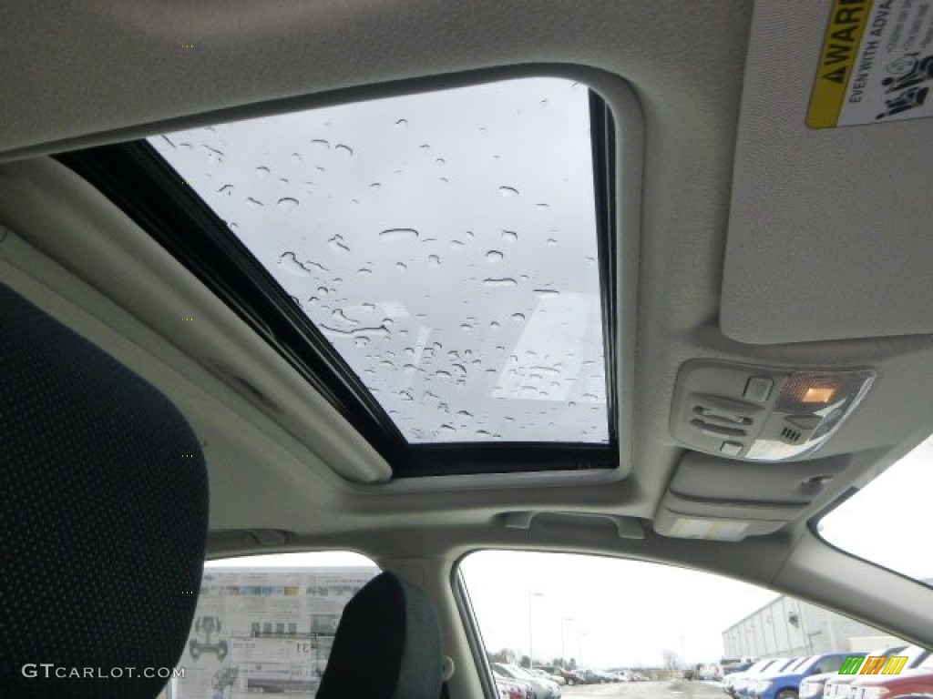2015 Subaru Impreza 2.0i Premium 4 Door Sunroof Photos