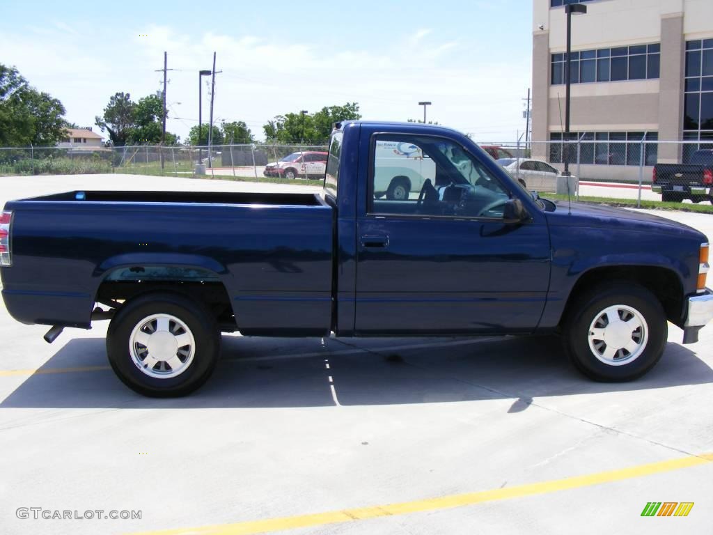 1995 C/K C1500 Cheyenne Regular Cab - Indigo Metallic / Blue photo #2
