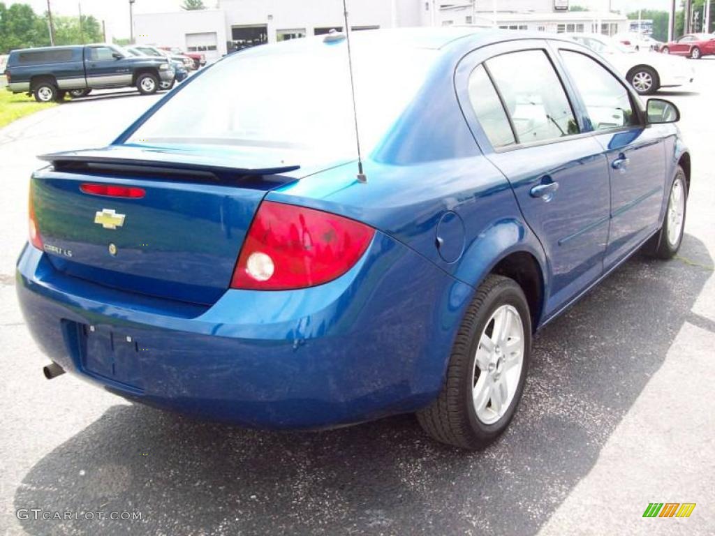2005 Cobalt LS Sedan - Arrival Blue Metallic / Gray photo #3