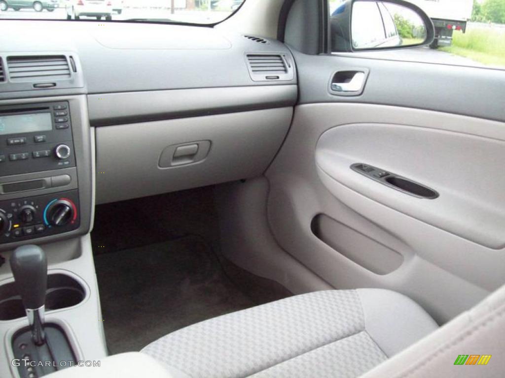 2005 Cobalt LS Sedan - Arrival Blue Metallic / Gray photo #22