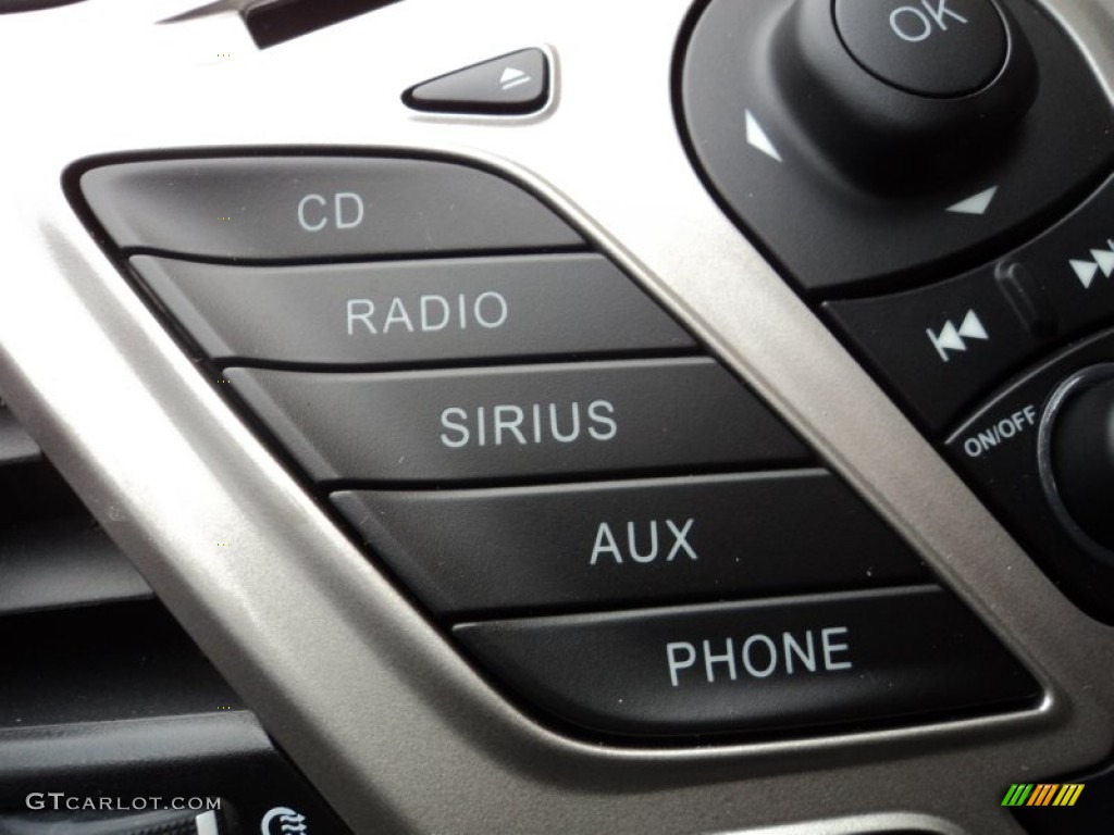 2011 Fiesta SE Sedan - Red Candy Metallic / Light Stone/Charcoal Black Cloth photo #19