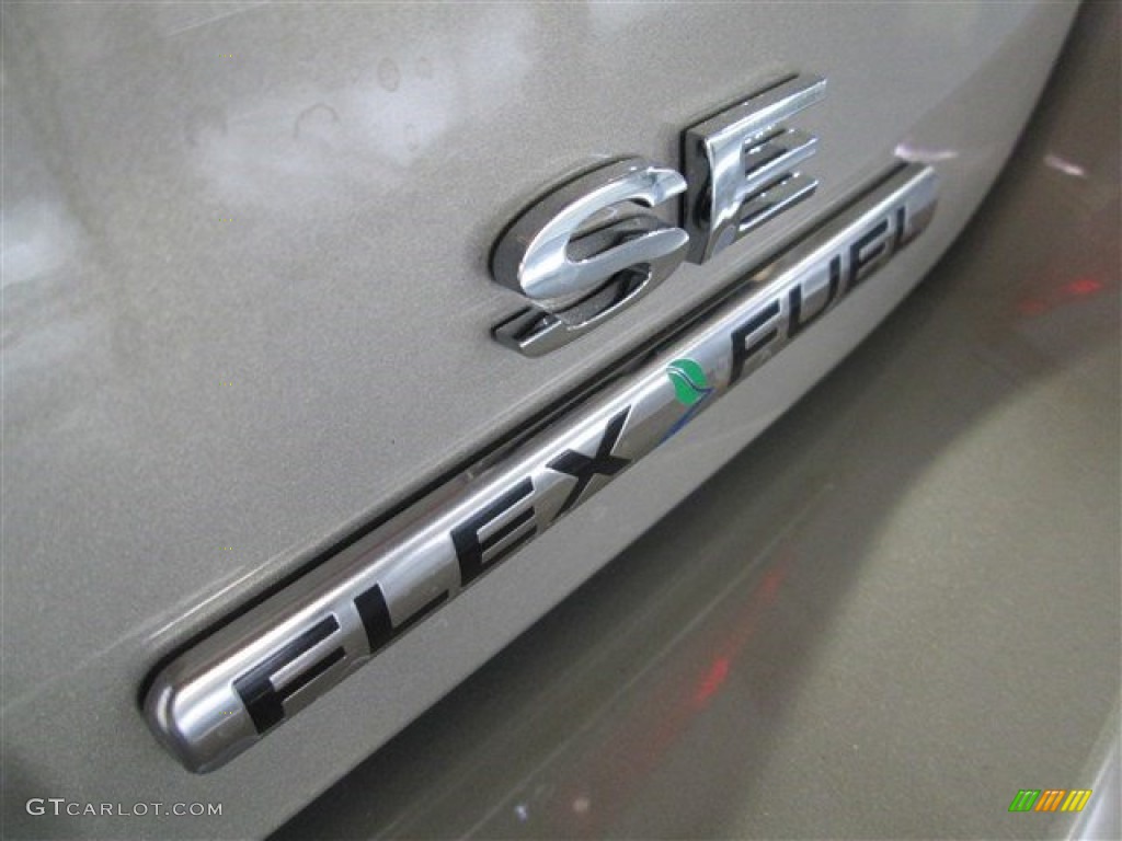 2015 Ford Focus SE Sedan Marks and Logos Photo #101199251