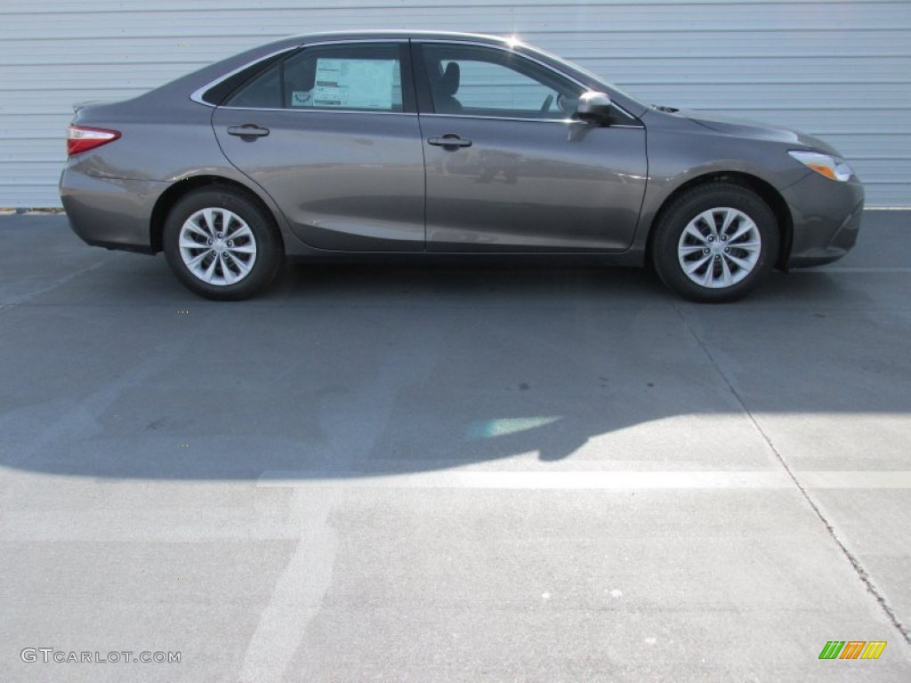 2015 Camry LE - Predawn Gray Mica / Black photo #3