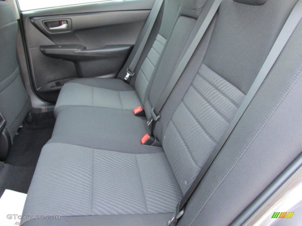 2015 Camry LE - Predawn Gray Mica / Black photo #19