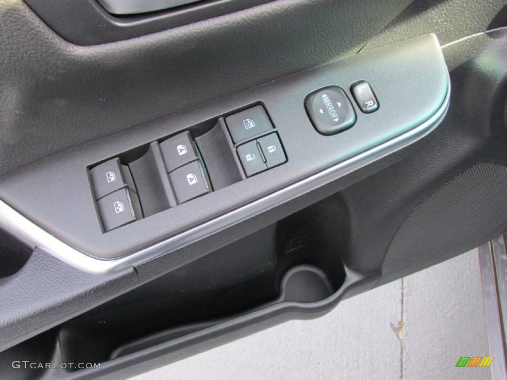 2015 Camry LE - Predawn Gray Mica / Black photo #21
