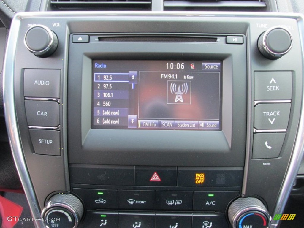 2015 Camry LE - Predawn Gray Mica / Black photo #26