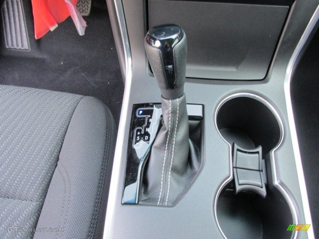 2015 Camry LE - Predawn Gray Mica / Black photo #28