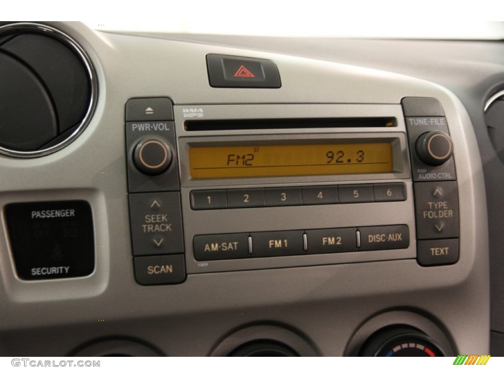 2009 Toyota Matrix 1.8 Controls Photo #101203217