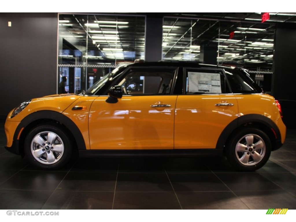 2015 Cooper Hardtop 4 Door - Volcanic Orange / Carbon Black photo #3