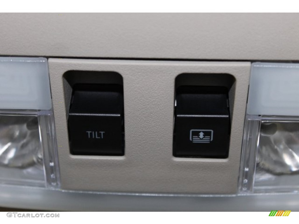 2012 Edge Limited AWD - White Platinum Metallic Tri-Coat / Medium Light Stone photo #36