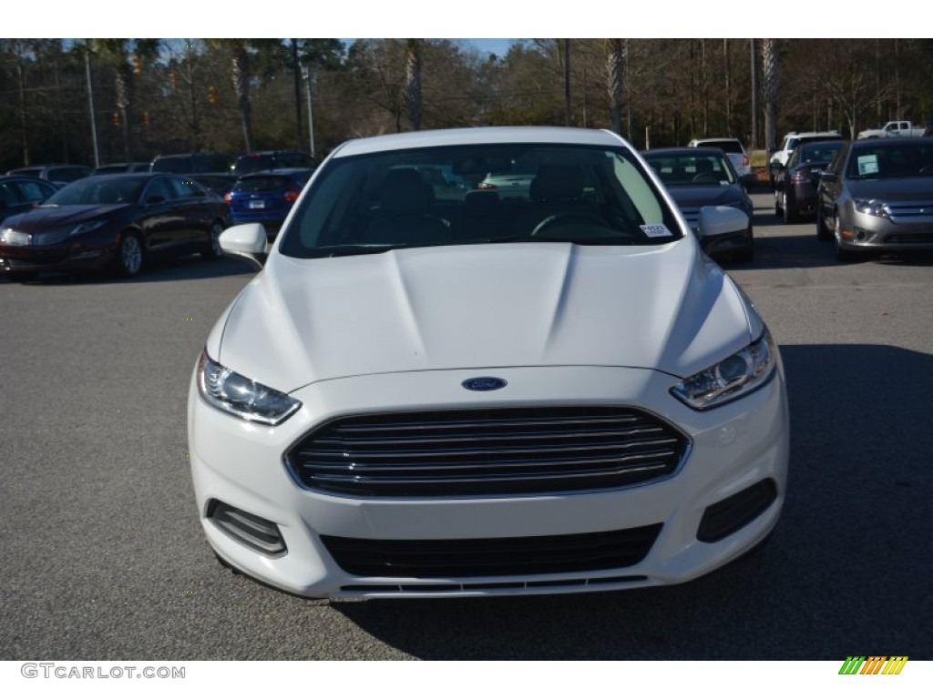 2013 Fusion S - Oxford White / Earth Gray photo #8