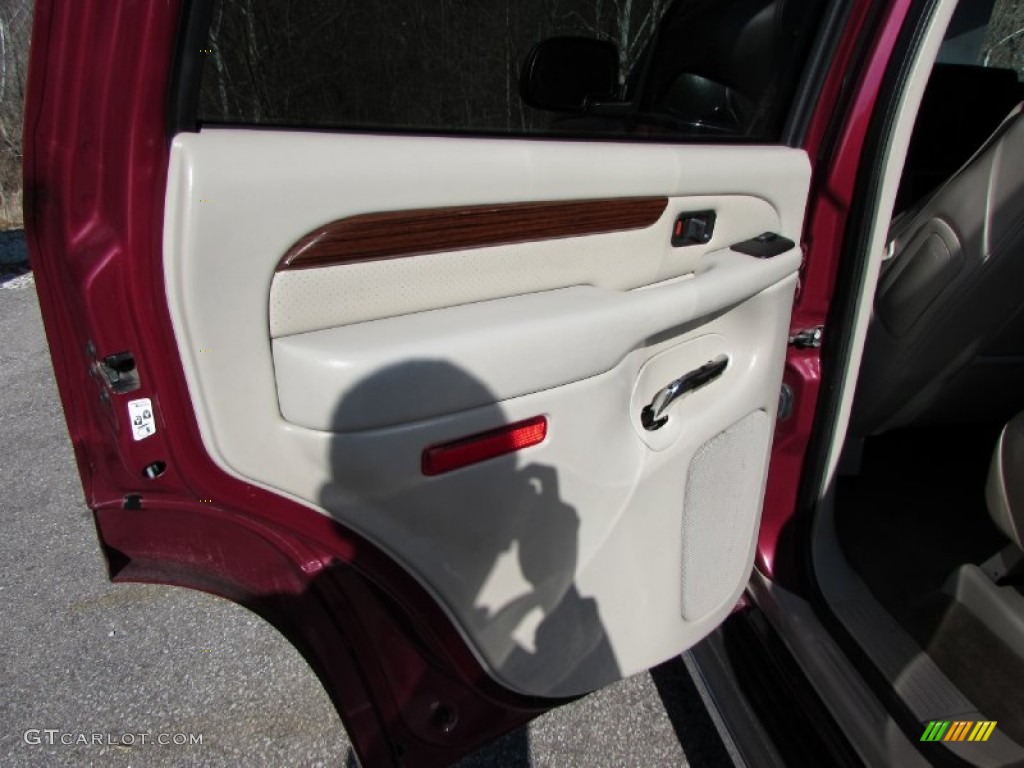 2004 Escalade AWD - Red E / Shale photo #26