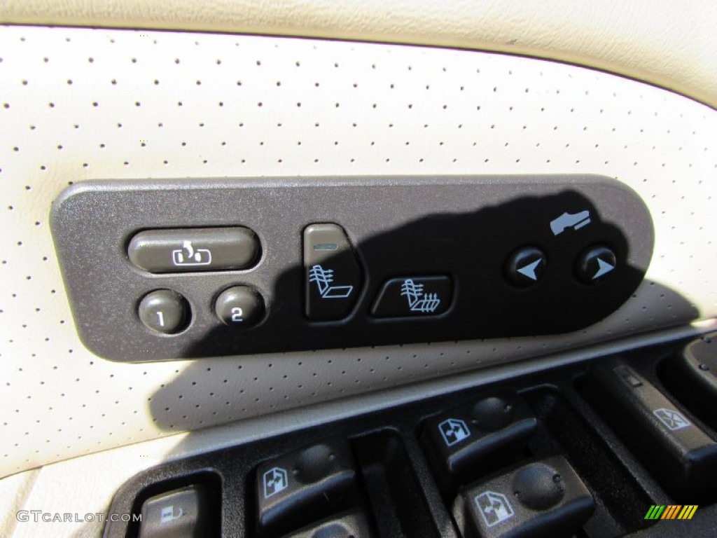 2004 Escalade AWD - Red E / Shale photo #31