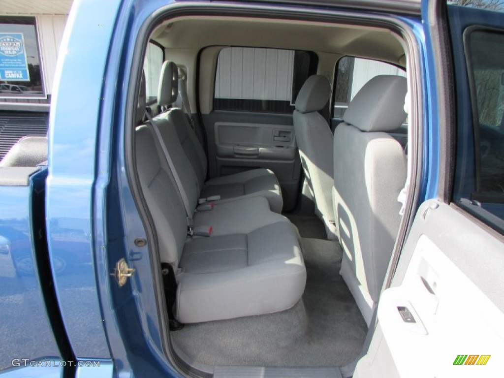 2006 Dakota SLT Quad Cab - Atlantic Blue Pearl / Medium Slate Gray photo #17