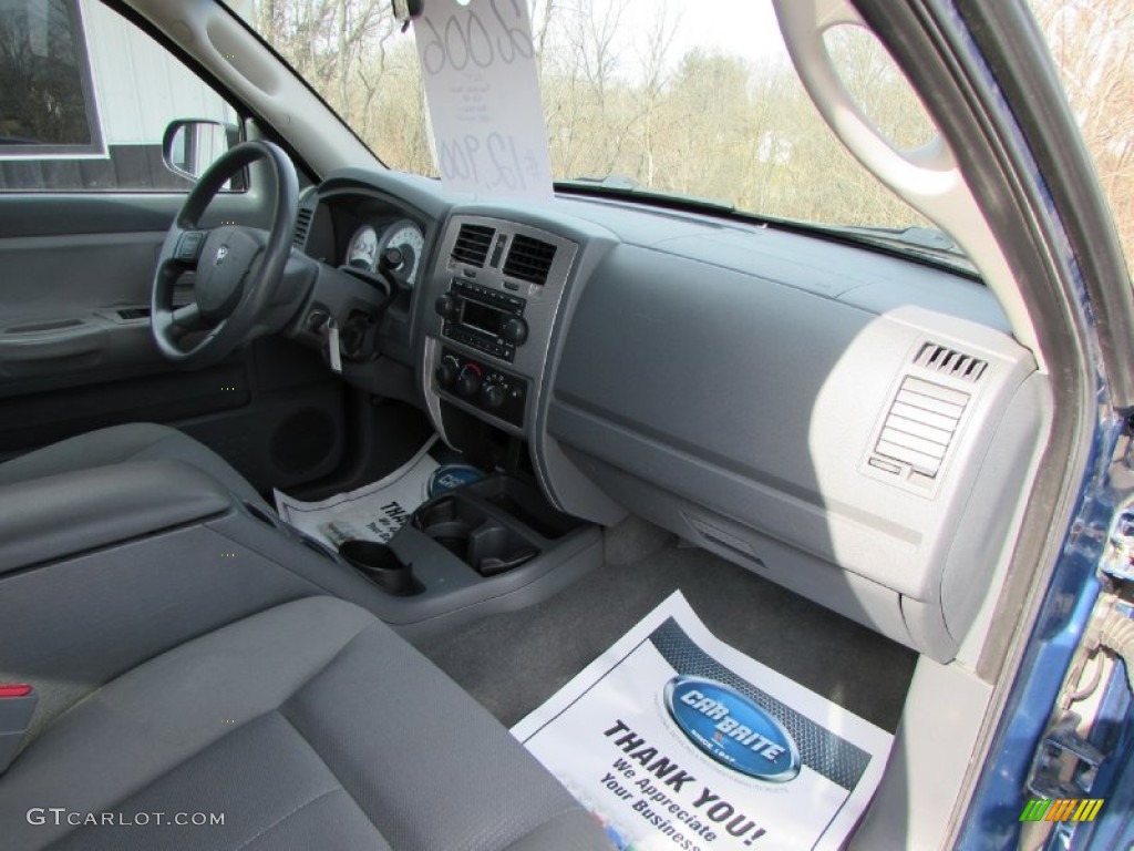 2006 Dakota SLT Quad Cab - Atlantic Blue Pearl / Medium Slate Gray photo #23