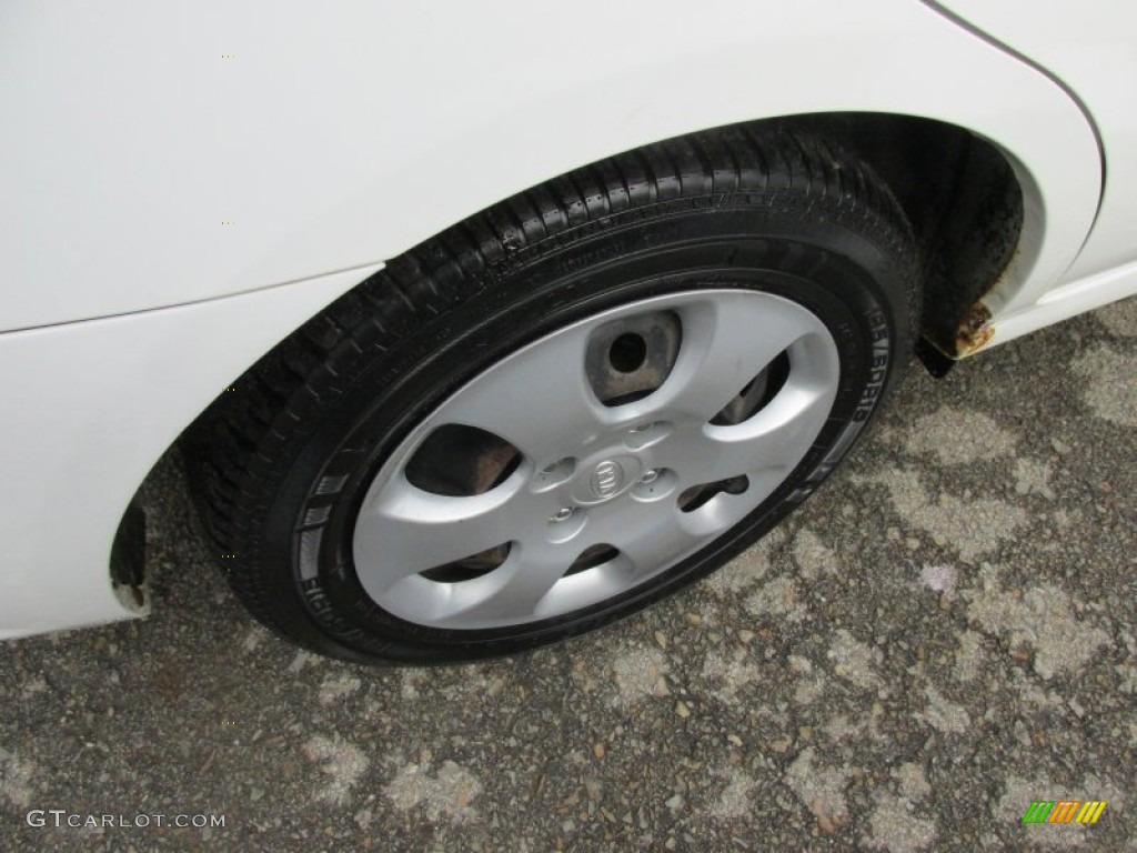 2007 Spectra EX Sedan - White / Gray photo #9