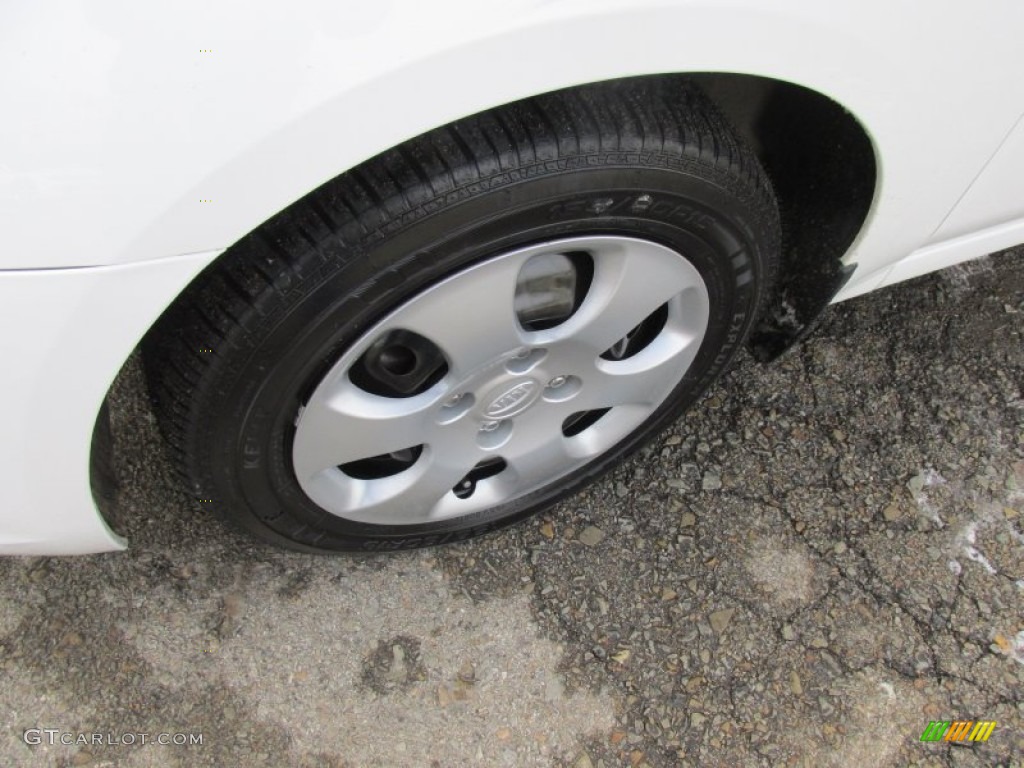 2007 Spectra EX Sedan - White / Gray photo #15
