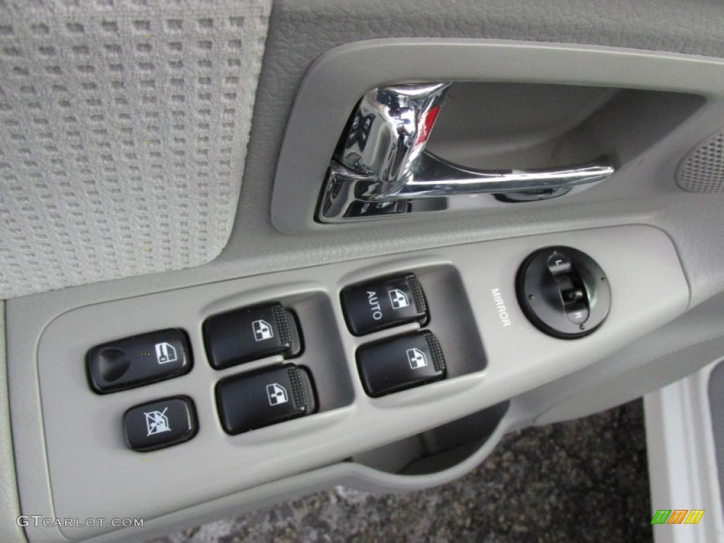 2007 Spectra EX Sedan - White / Gray photo #20