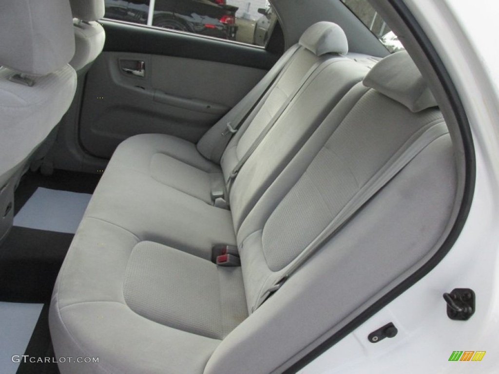 2007 Spectra EX Sedan - White / Gray photo #23