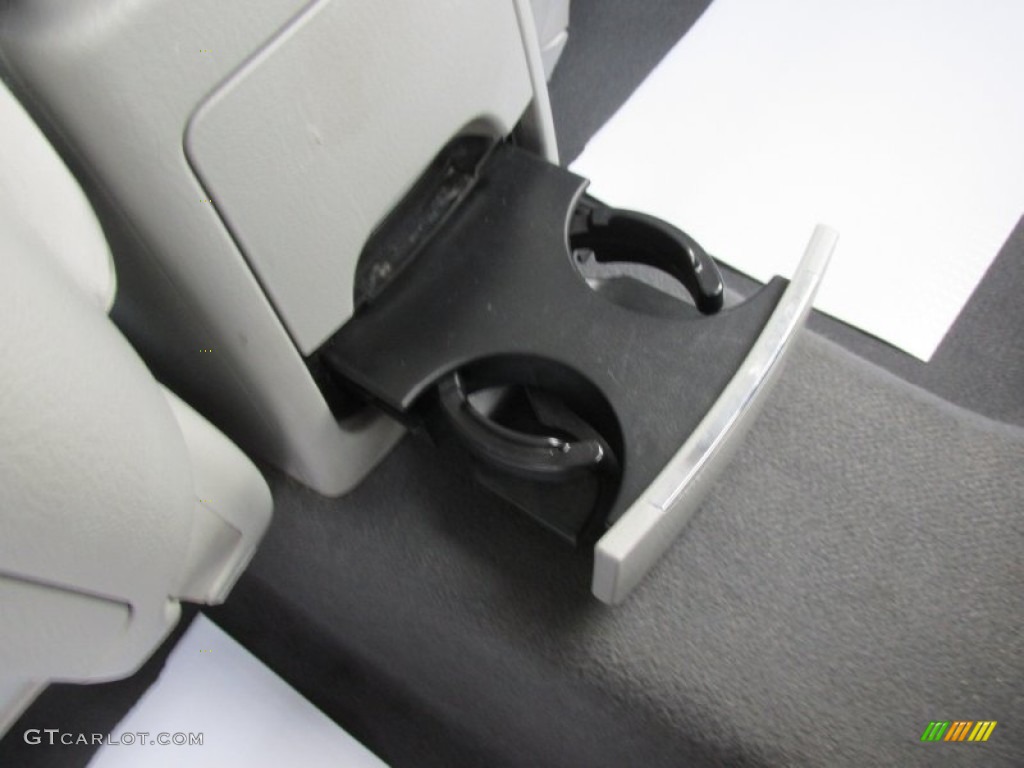 2007 Spectra EX Sedan - White / Gray photo #24