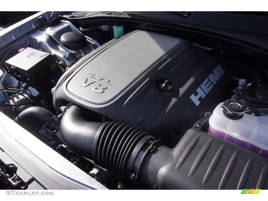 2015 Chrysler 300 C 5.7 Liter HEMI OHV 16-Valve VVT MDS V8 Engine Photo #101219526