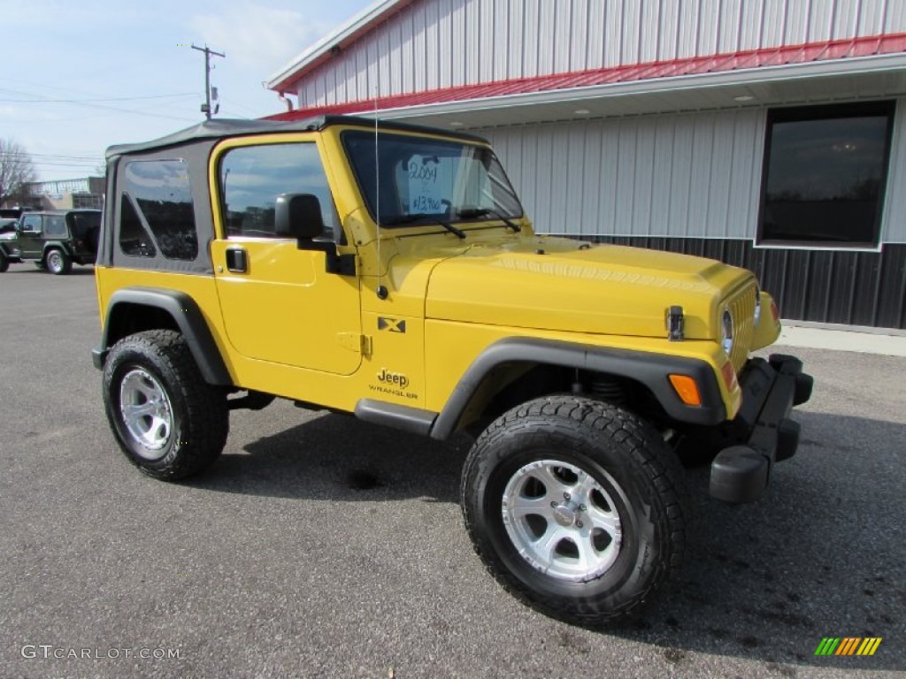 2004 Wrangler X 4x4 - Solar Yellow / Dark Slate Gray photo #7