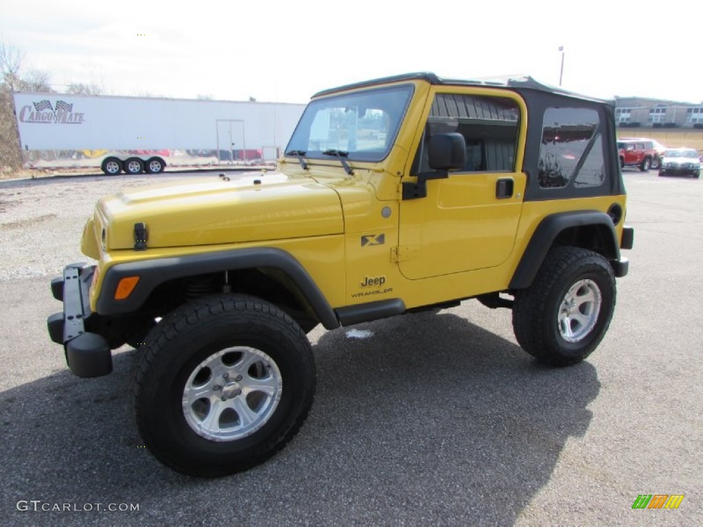 2004 Wrangler X 4x4 - Solar Yellow / Dark Slate Gray photo #8