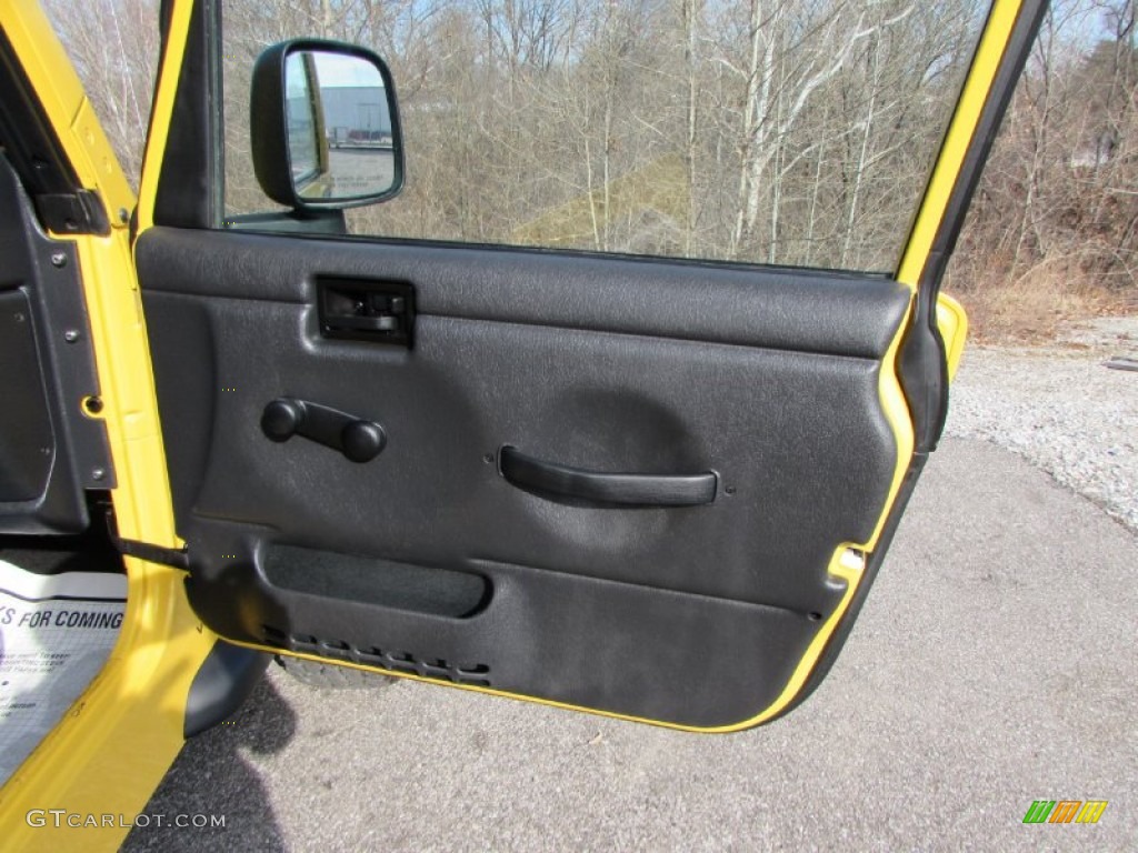 2004 Wrangler X 4x4 - Solar Yellow / Dark Slate Gray photo #13
