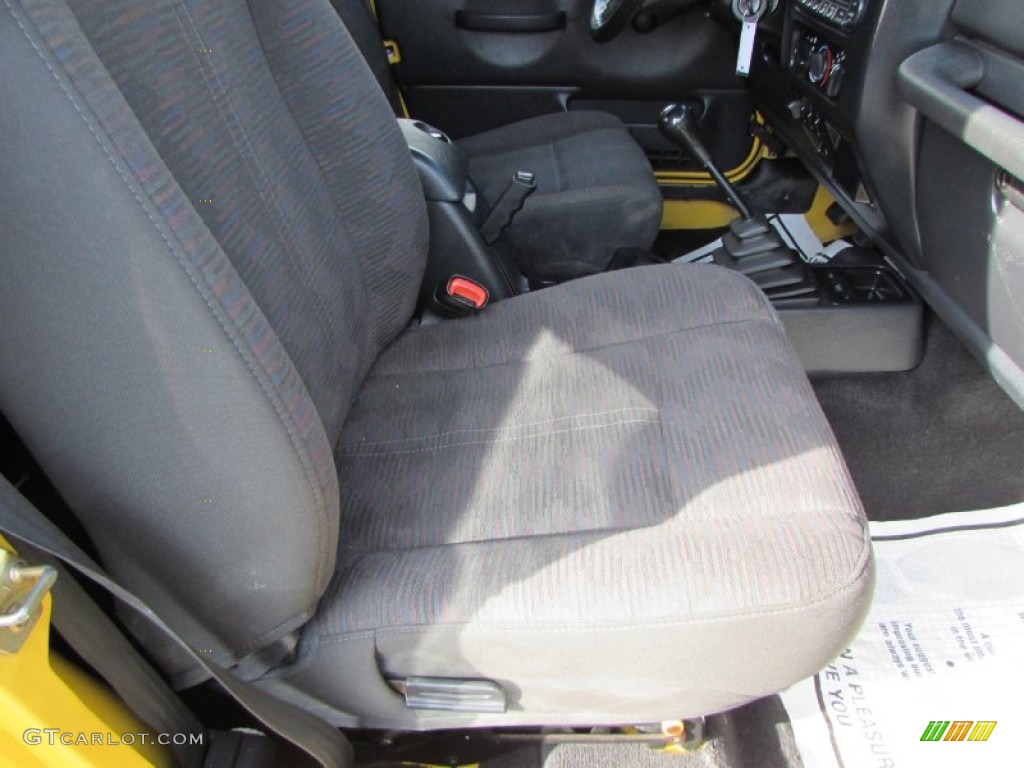 2004 Wrangler X 4x4 - Solar Yellow / Dark Slate Gray photo #15