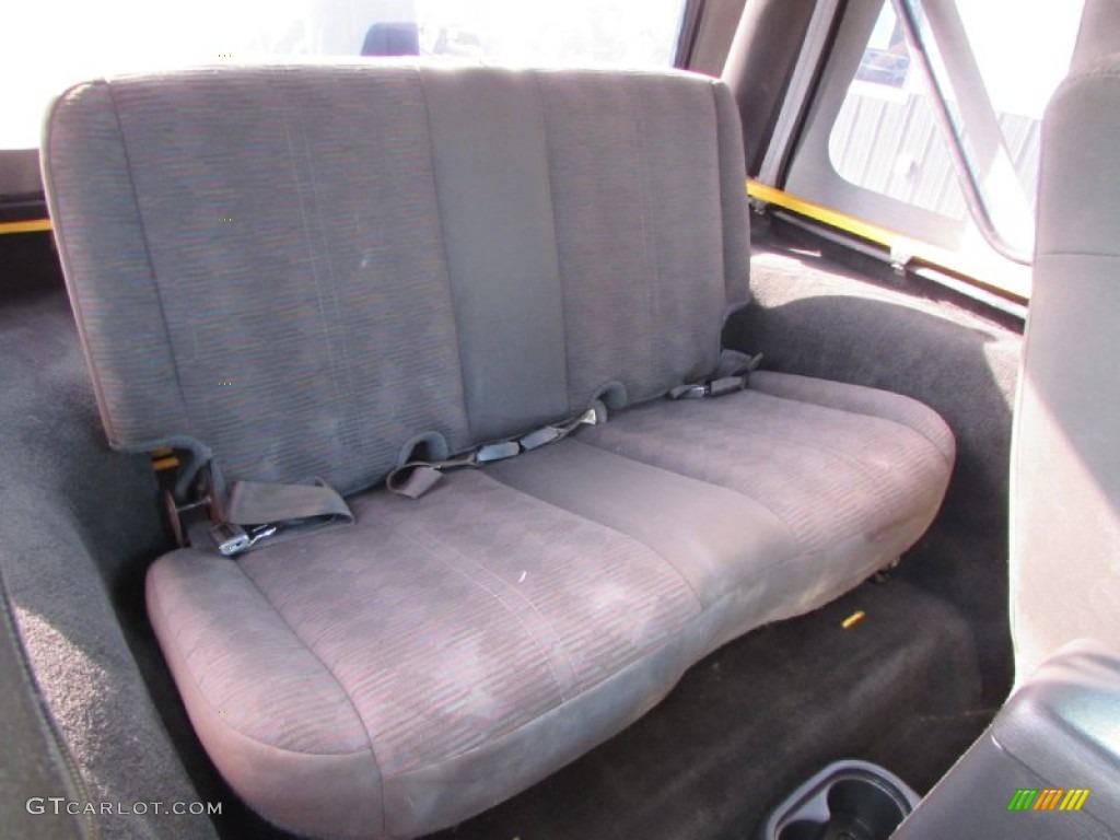 2004 Wrangler X 4x4 - Solar Yellow / Dark Slate Gray photo #16