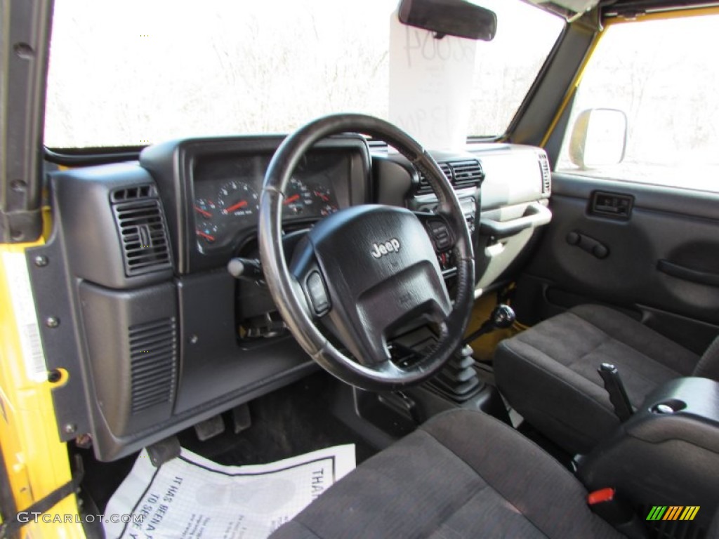 2004 Wrangler X 4x4 - Solar Yellow / Dark Slate Gray photo #21