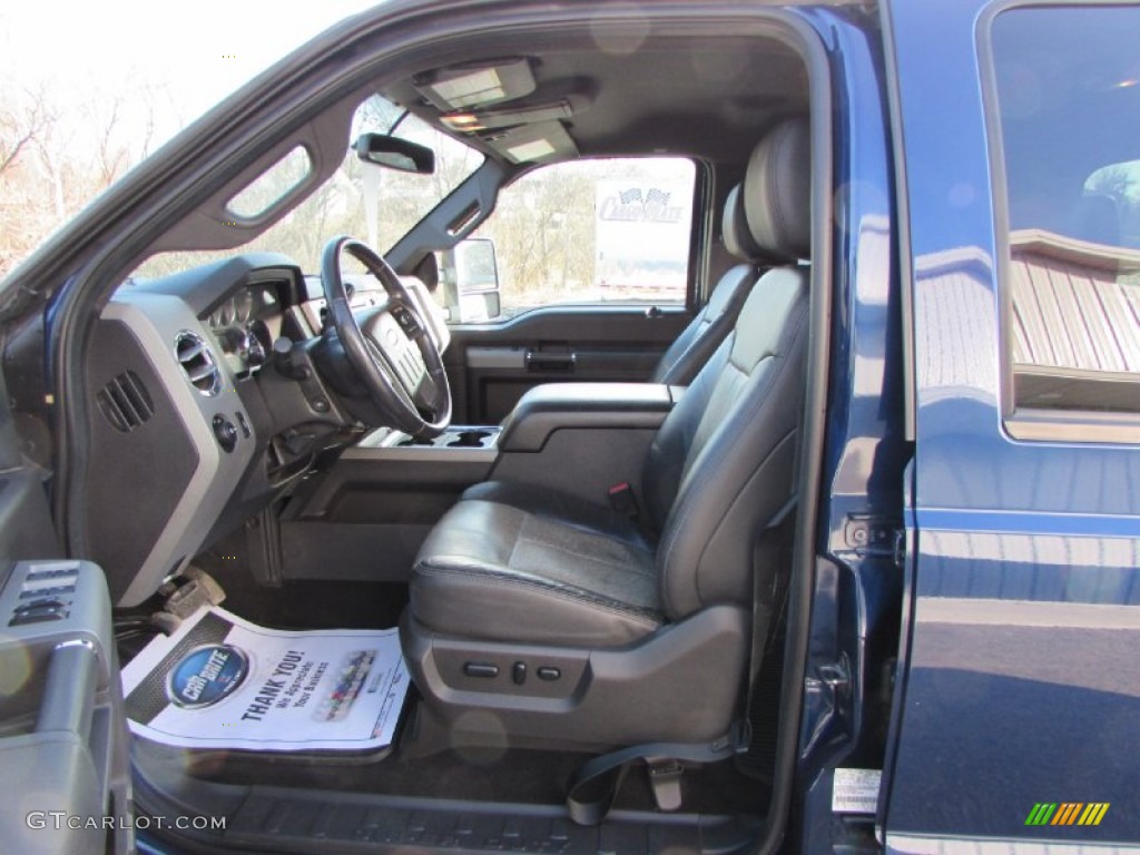 2011 F250 Super Duty Lariat Crew Cab 4x4 - Dark Blue Pearl Metallic / Black Two Tone Leather photo #34